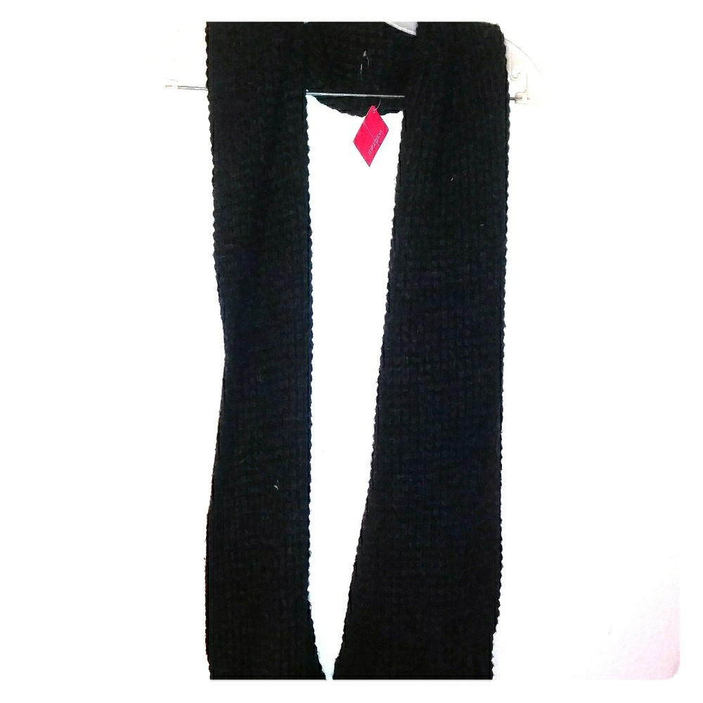 Xhilaration Scarf. NWT